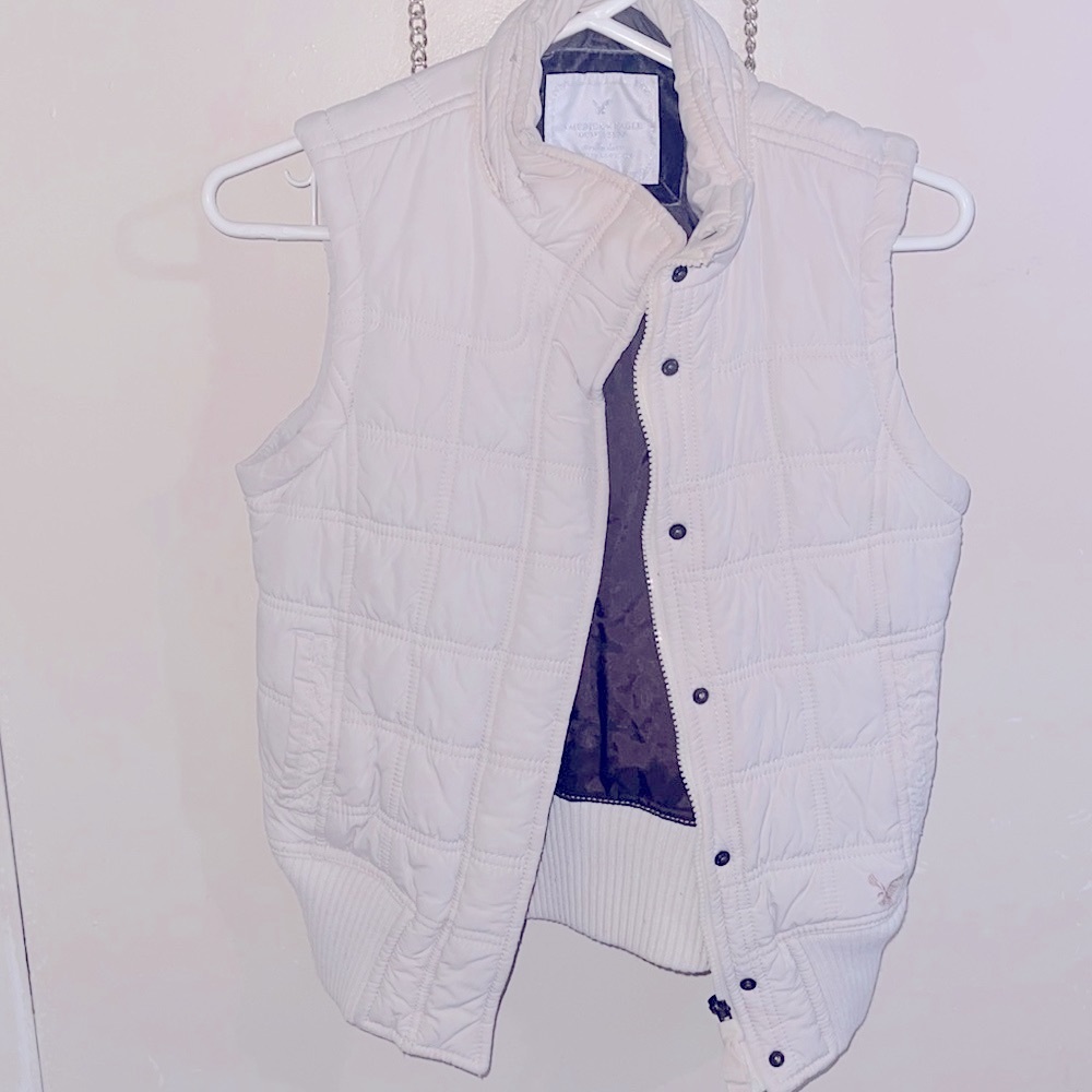 American Eagle Outfitters Vest (beige)